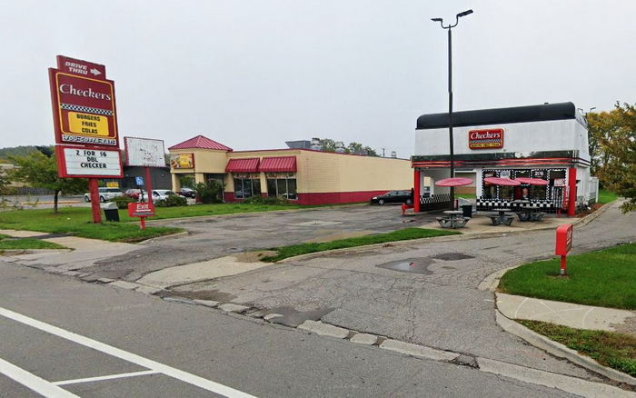 Hot n Now Hamburgers - Pontiac - 780 N Perry St